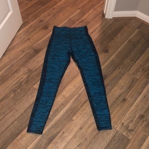Athletic leggings